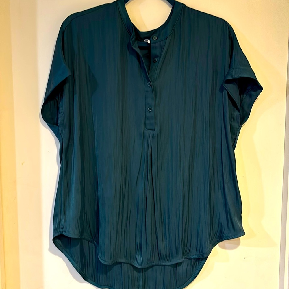 Old Navy Satin blouse forest green